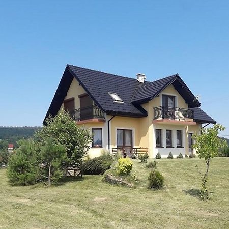 Dom W Okolicach Czchowa Wytrzyszczka Luaran gambar