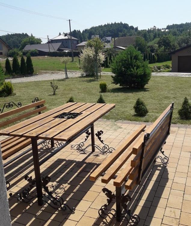 Dom W Okolicach Czchowa Wytrzyszczka Luaran gambar